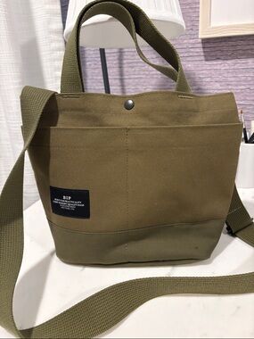 Olive Canvas Messenger Bag